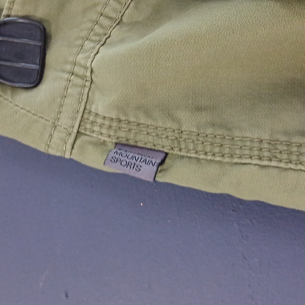 GUC Eastern Mountain Sports Green Nylon cargo pants size 6 - Picture 4 of 6